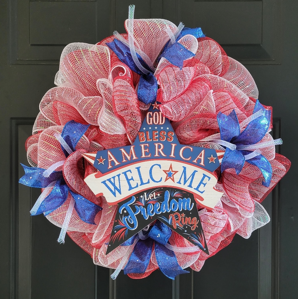 *SOLD* New Patriotic Wreath "God Bless America" - Discounted Shipping!